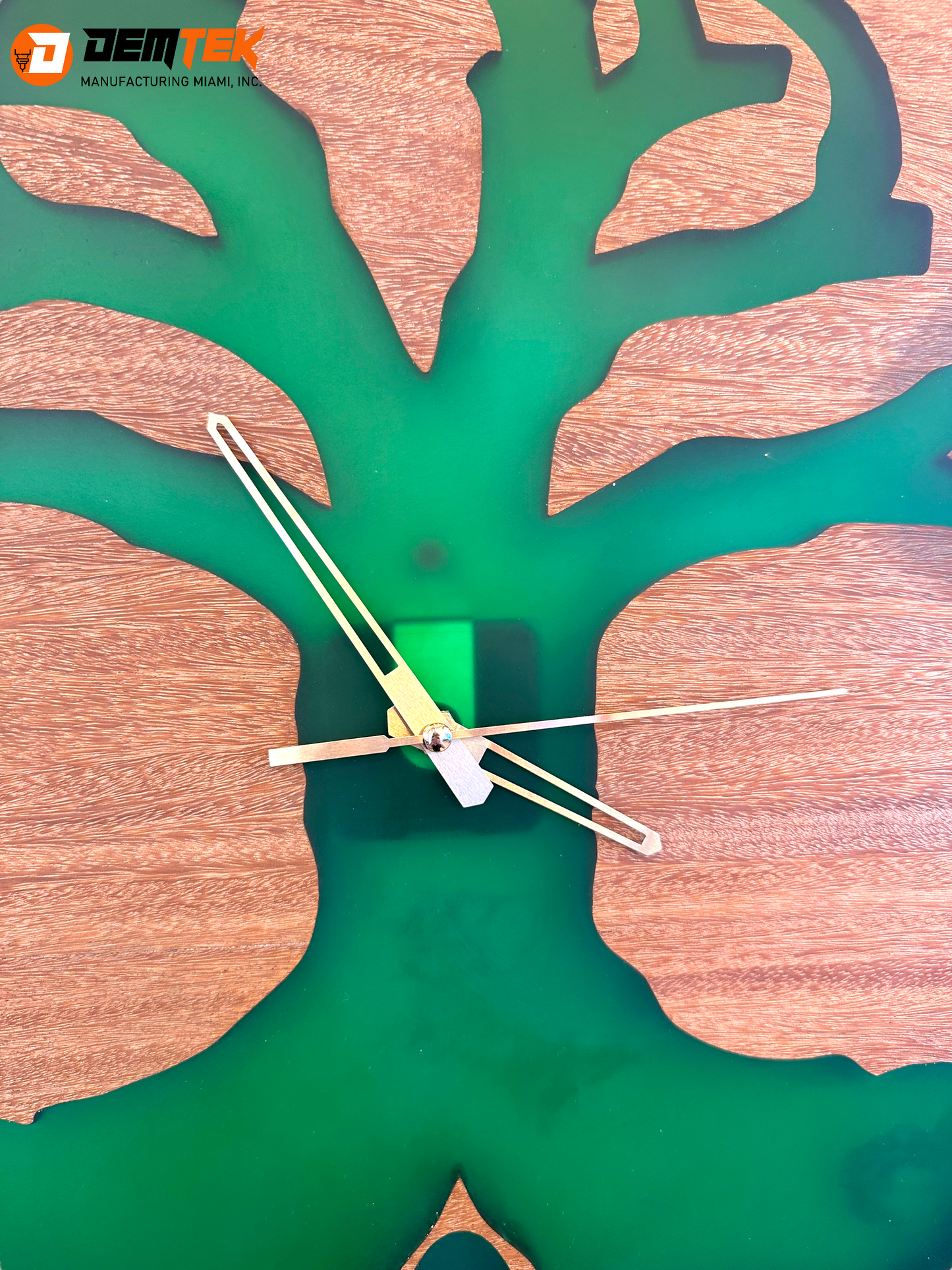 DEMTEK "Green Tree" Wooden Clock